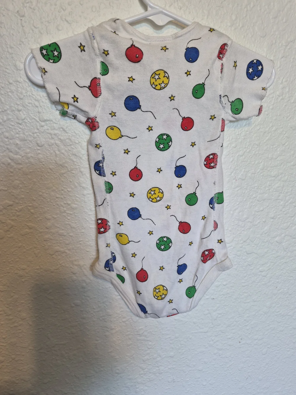 Vintage Carter’s Baby Bodysuit 9-12M Colorful Balloon & Star Print 100% Cotton